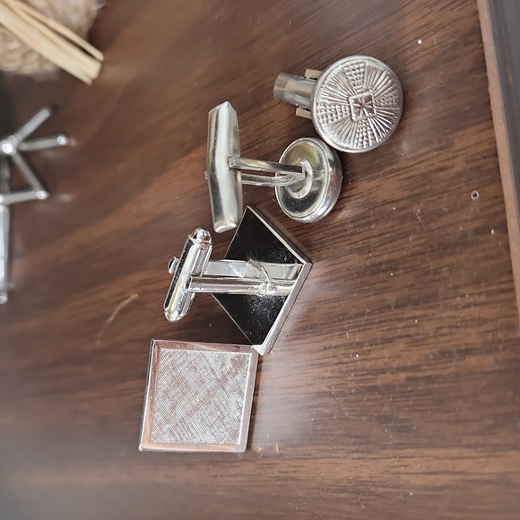 Set of Cuff Links - Picture 5 of 5